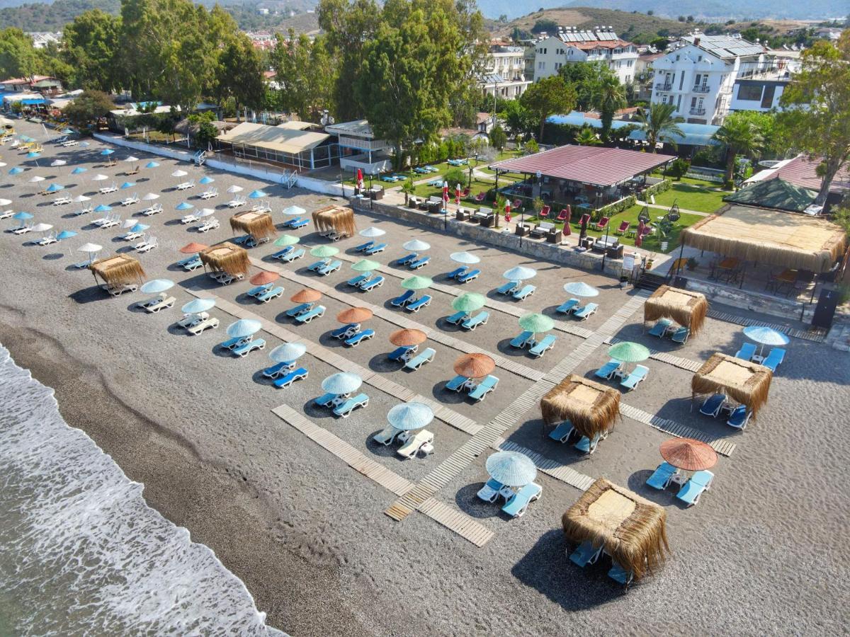 Yuecel Hotel