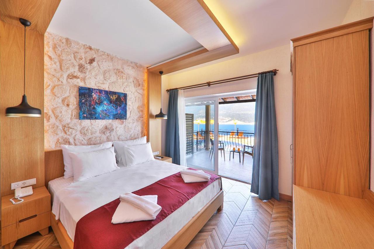Atalante Hotel 2*