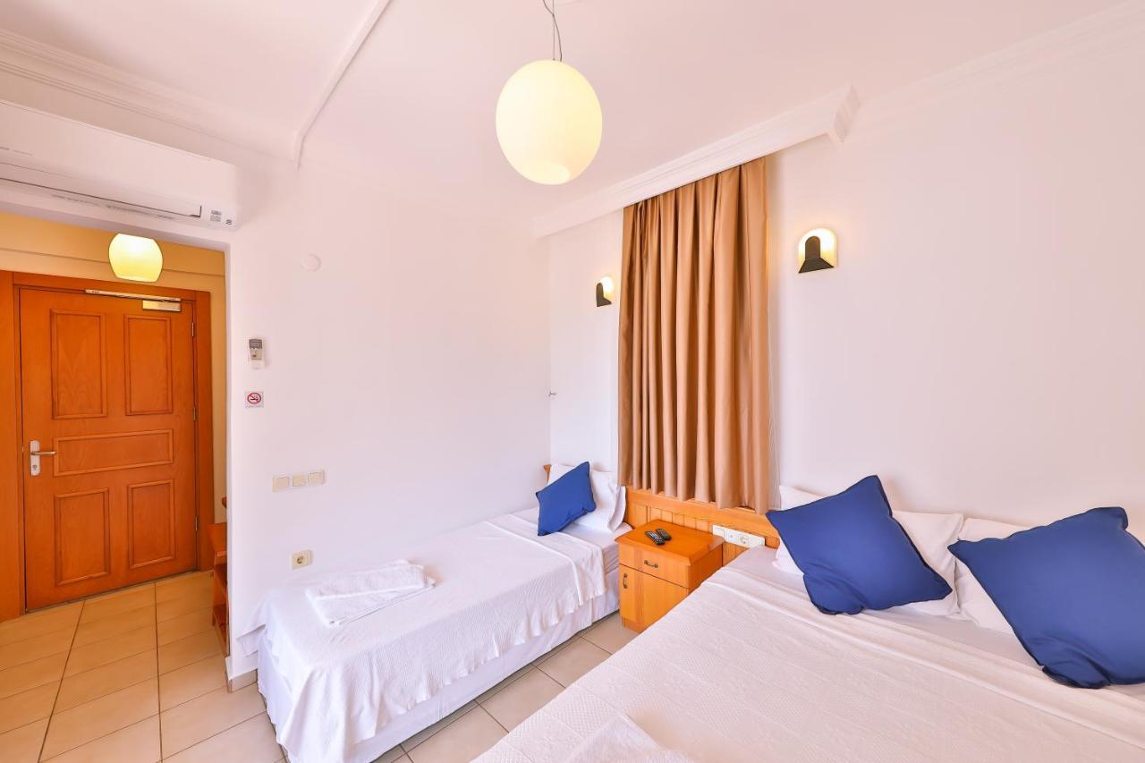 Aparthotel Kuluhana & Kalkan 3*