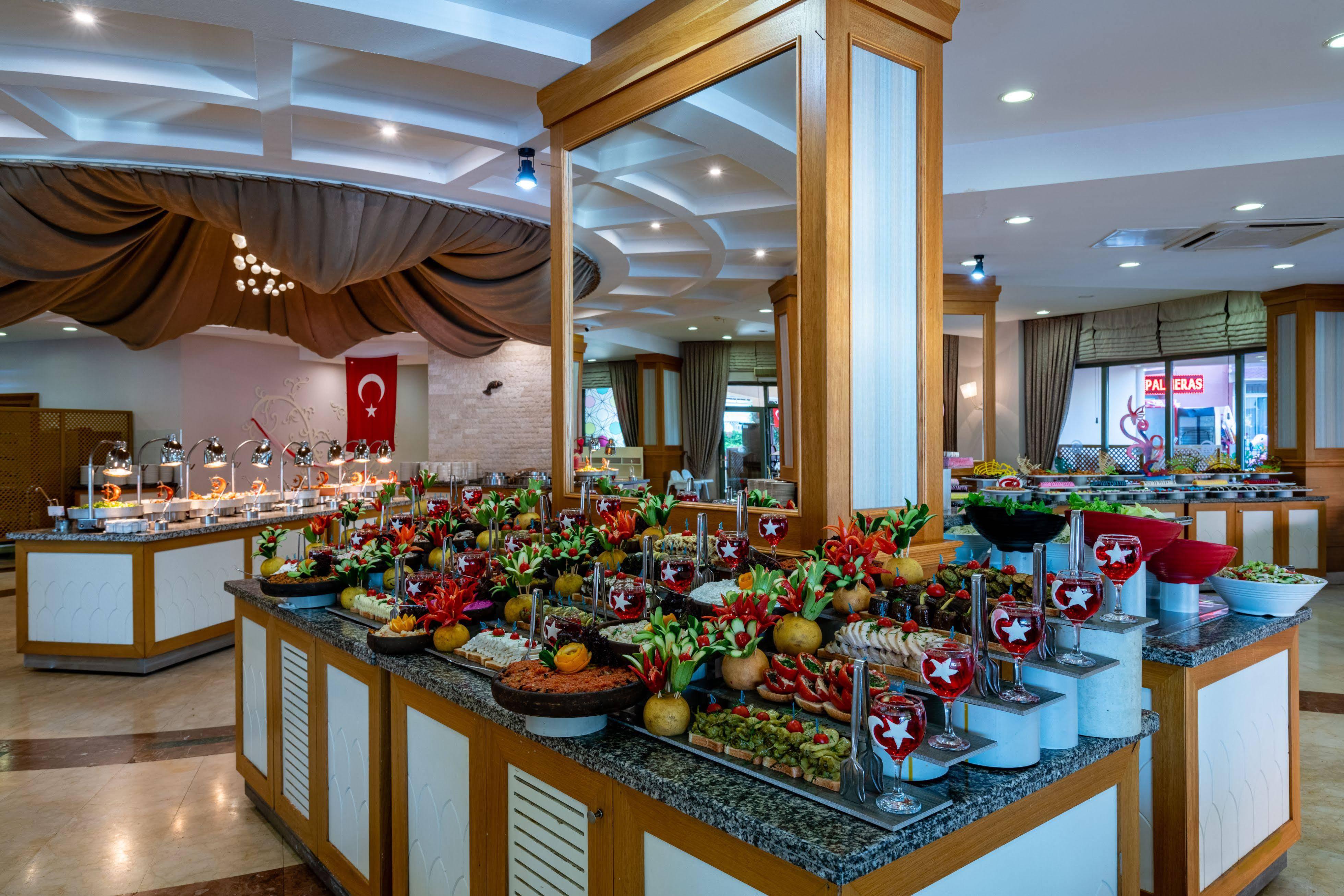 Palmeras Hotel 5*