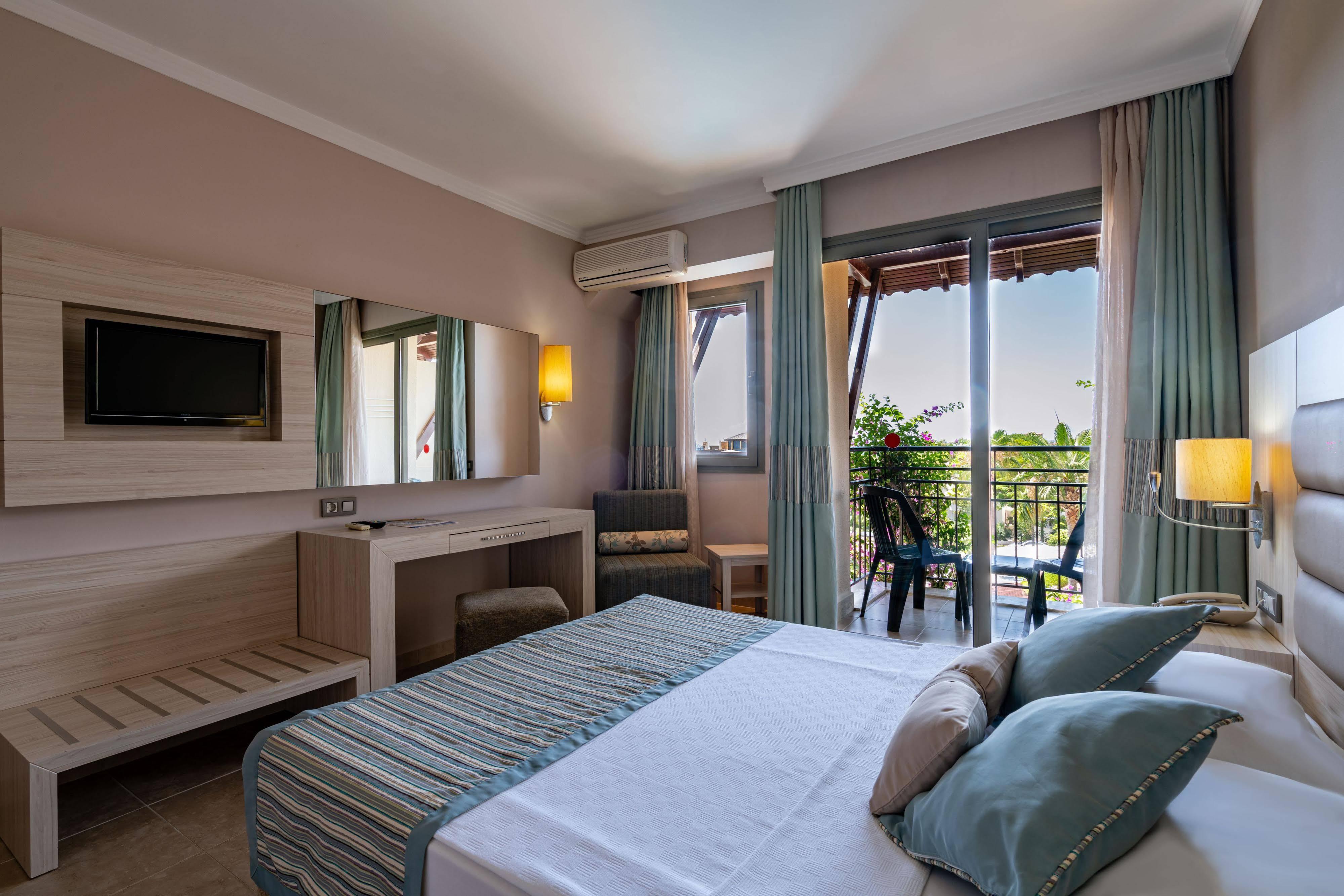 Hotel Palmeras 5*