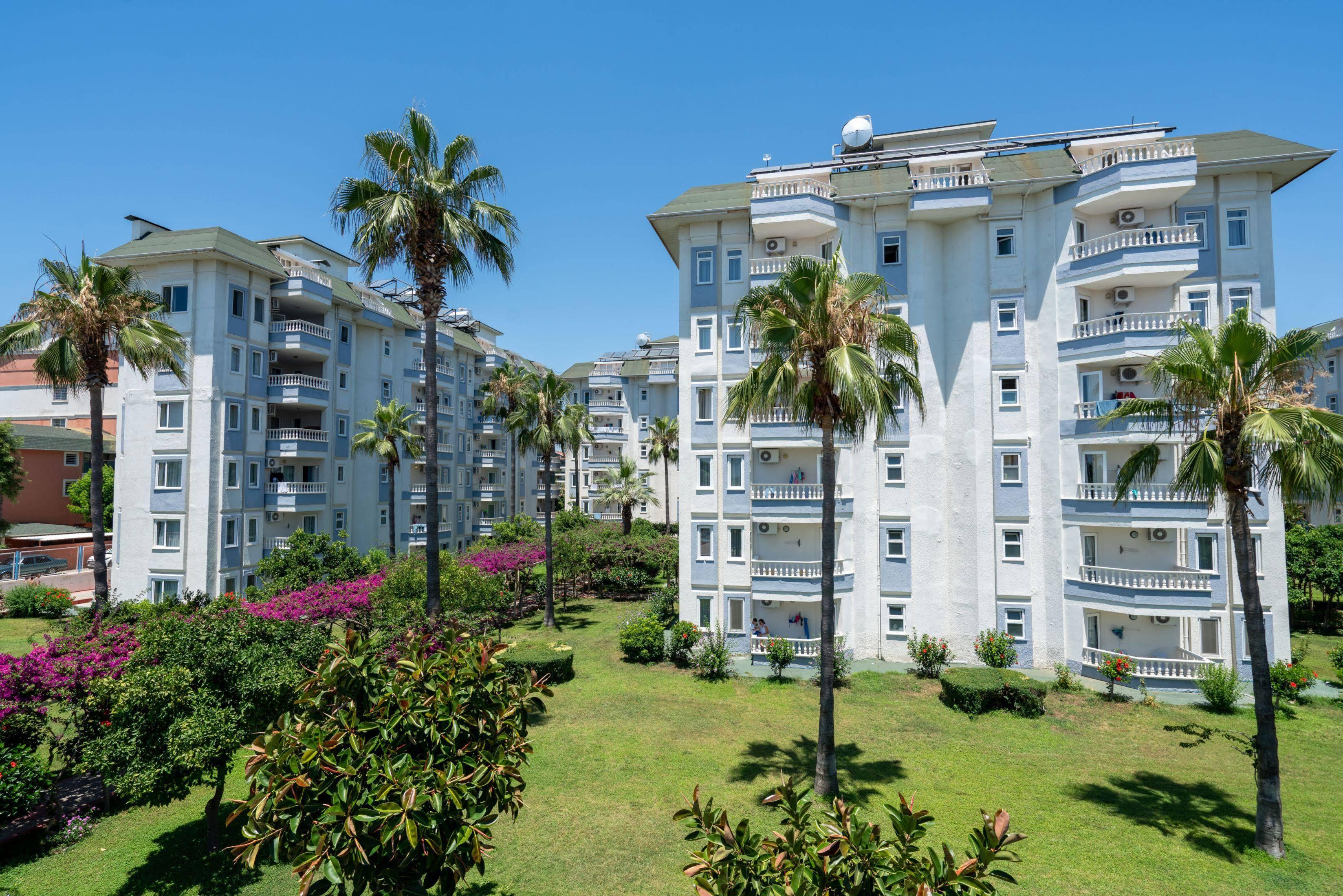 The Garden Hotel 4*
