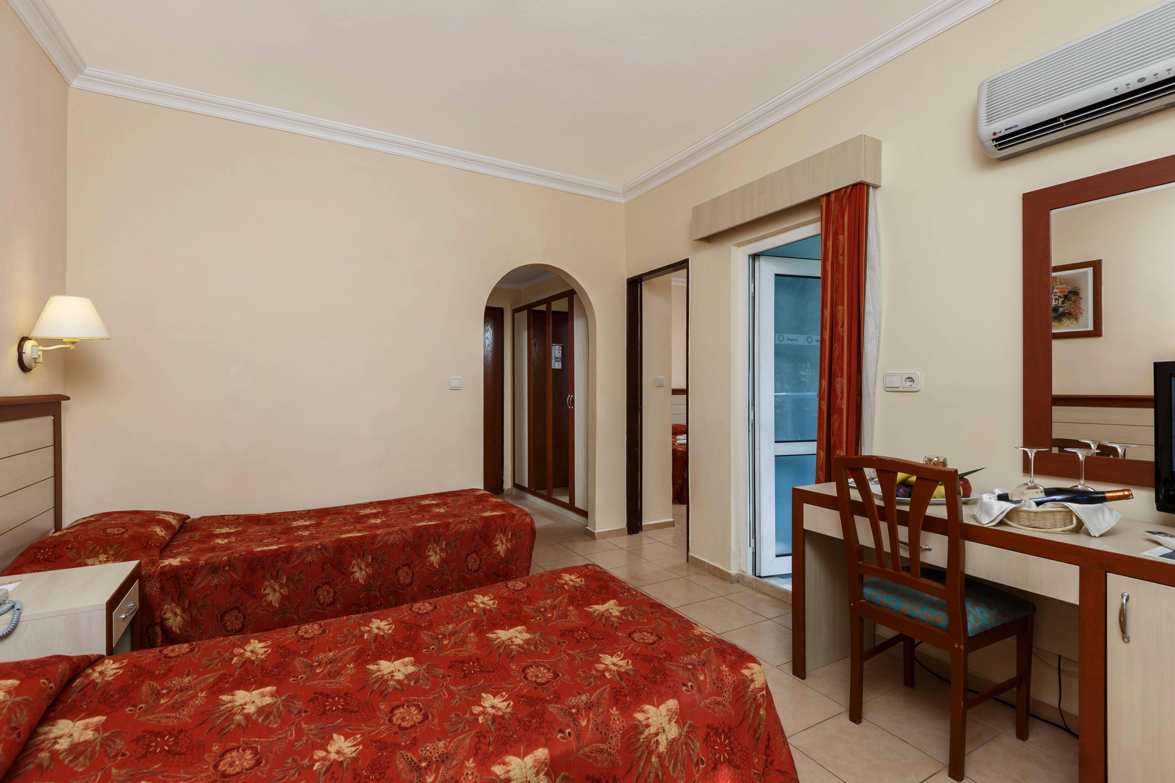 Kustur Club Village 5* Kusadasi