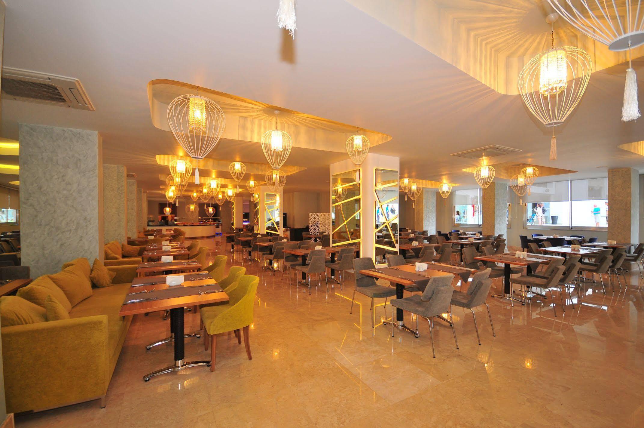 Hotel Blue Bay Platinum