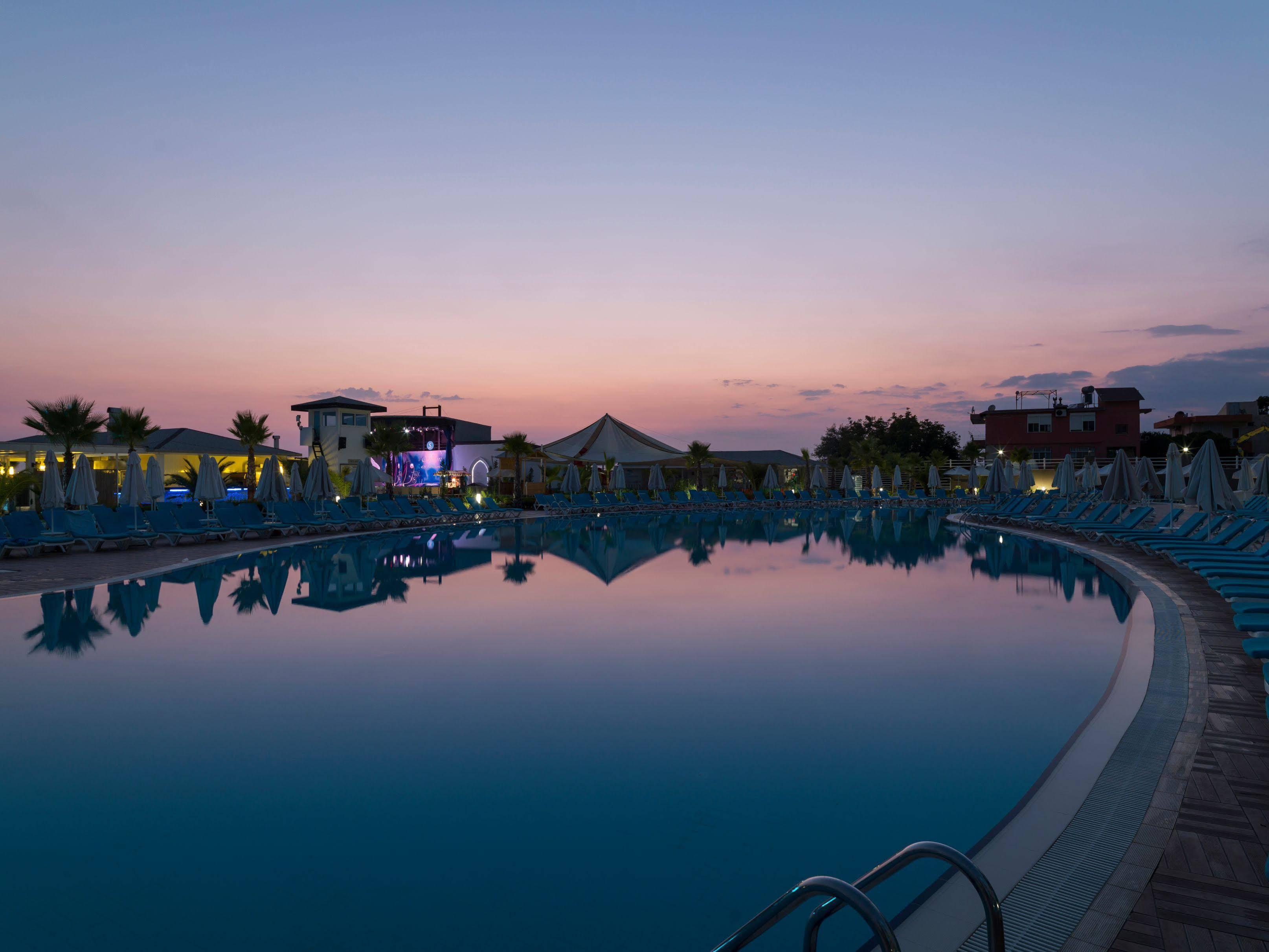 Resort Sultan Of Dreams &