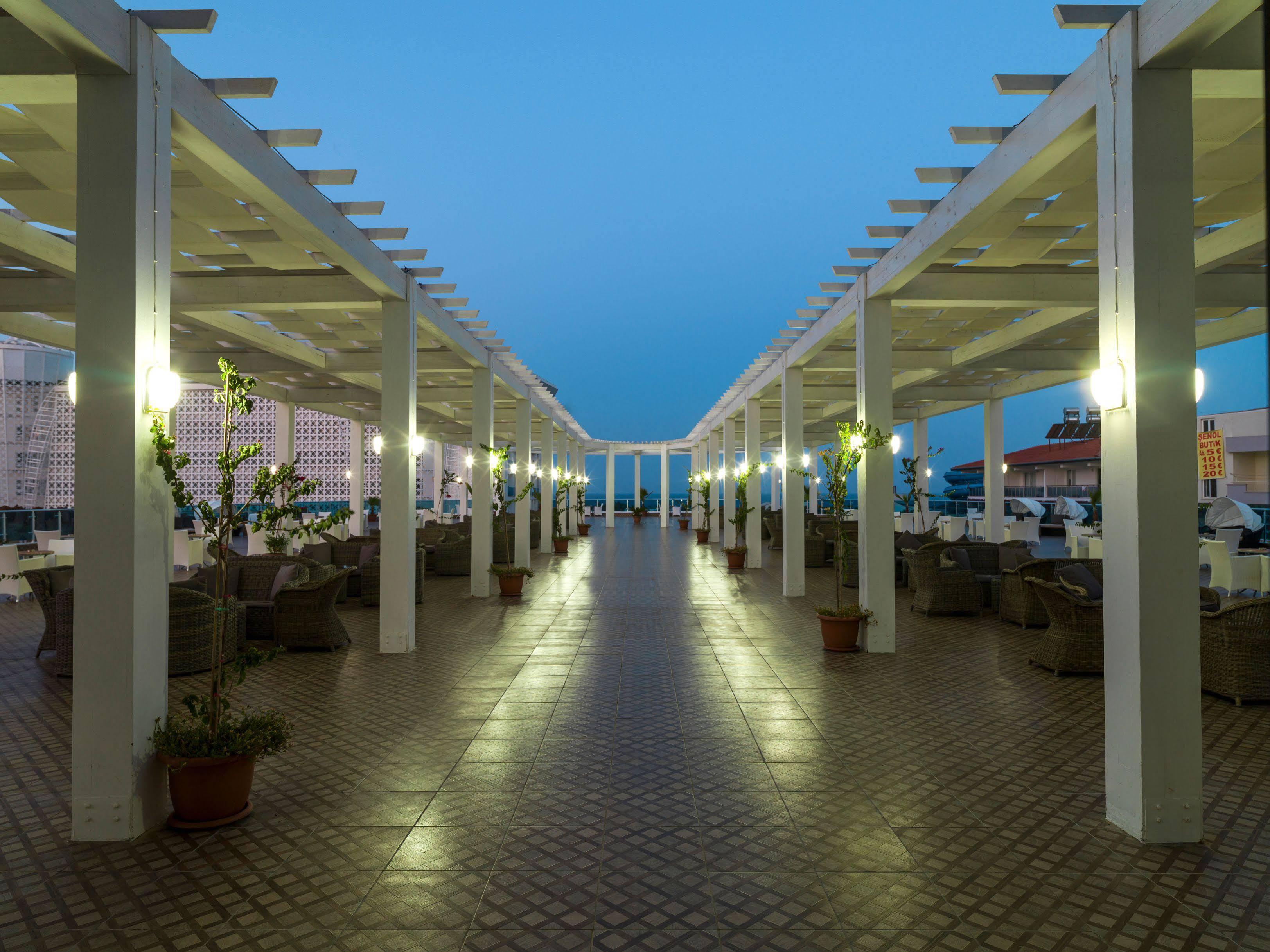Resort Sultan Of Dreams & 5*