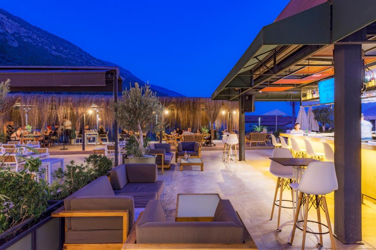 Morina Deluxe Hotel 3*