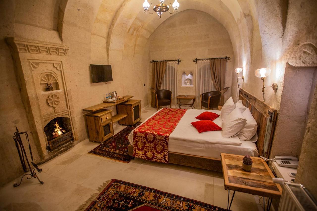 Divan Cave House 4*