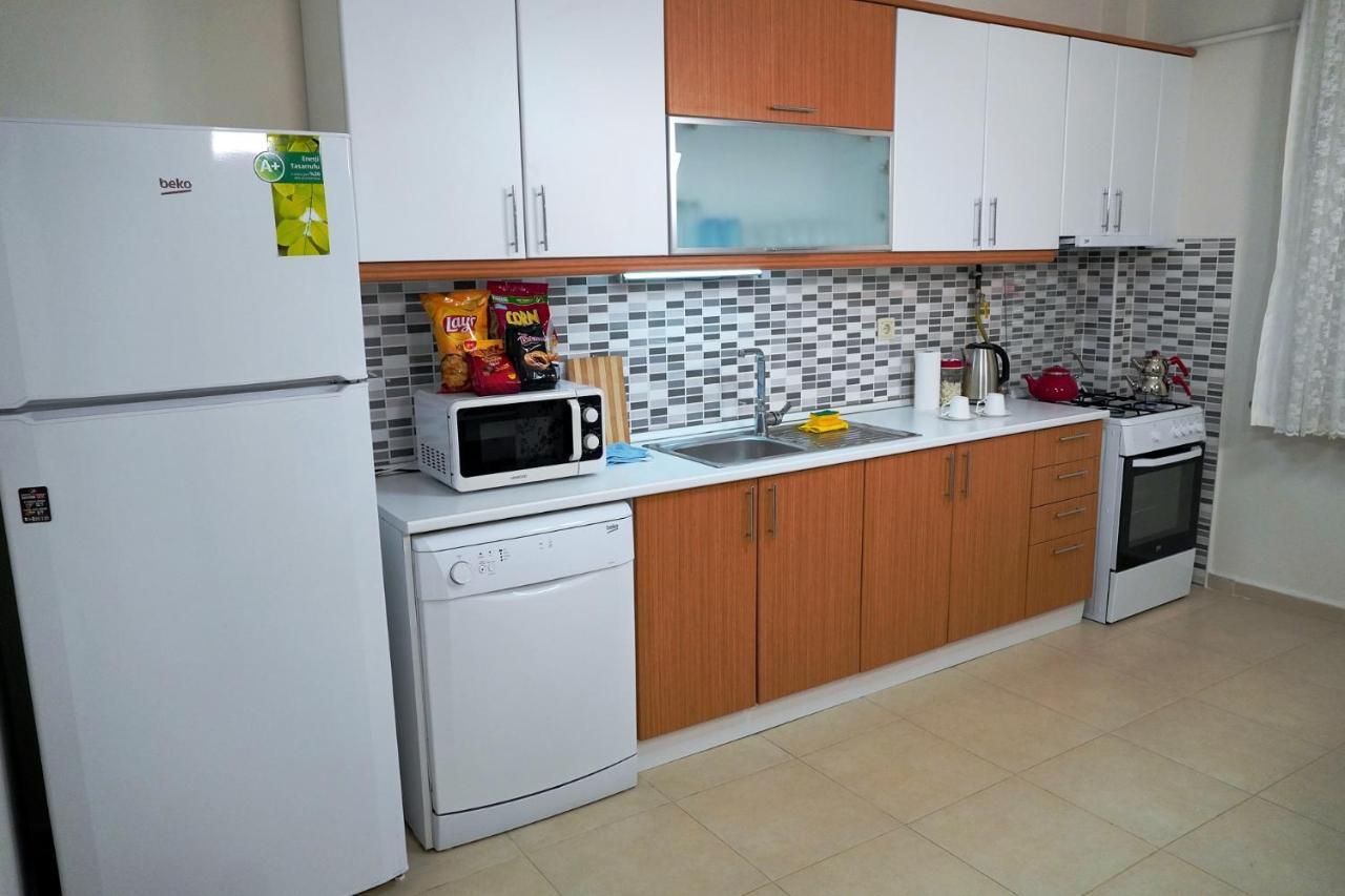 Zenofon Apartment *