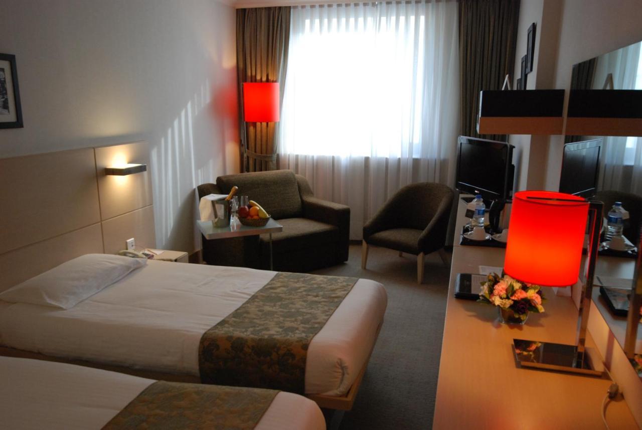 Eresin Taxim & Premier Hotel 4*