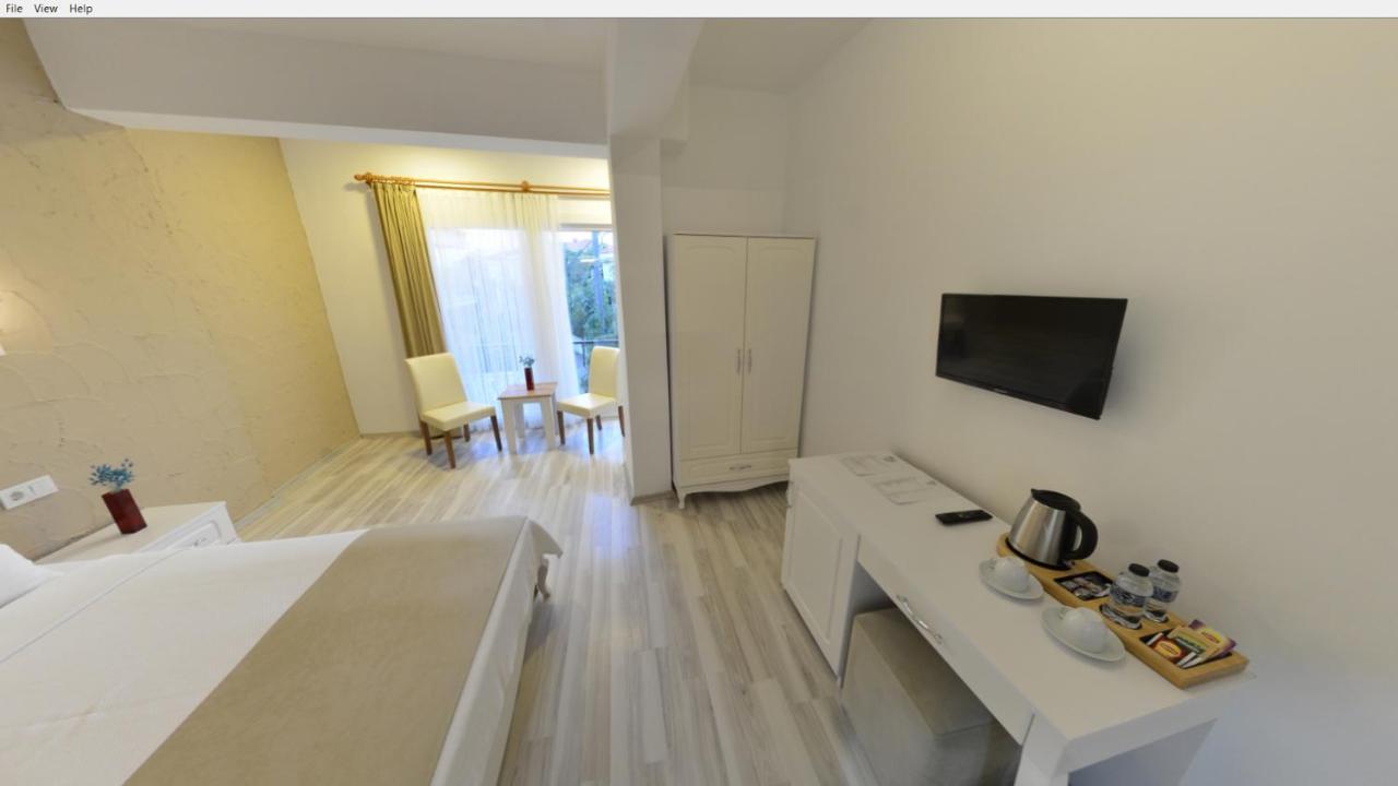 716 Hotel