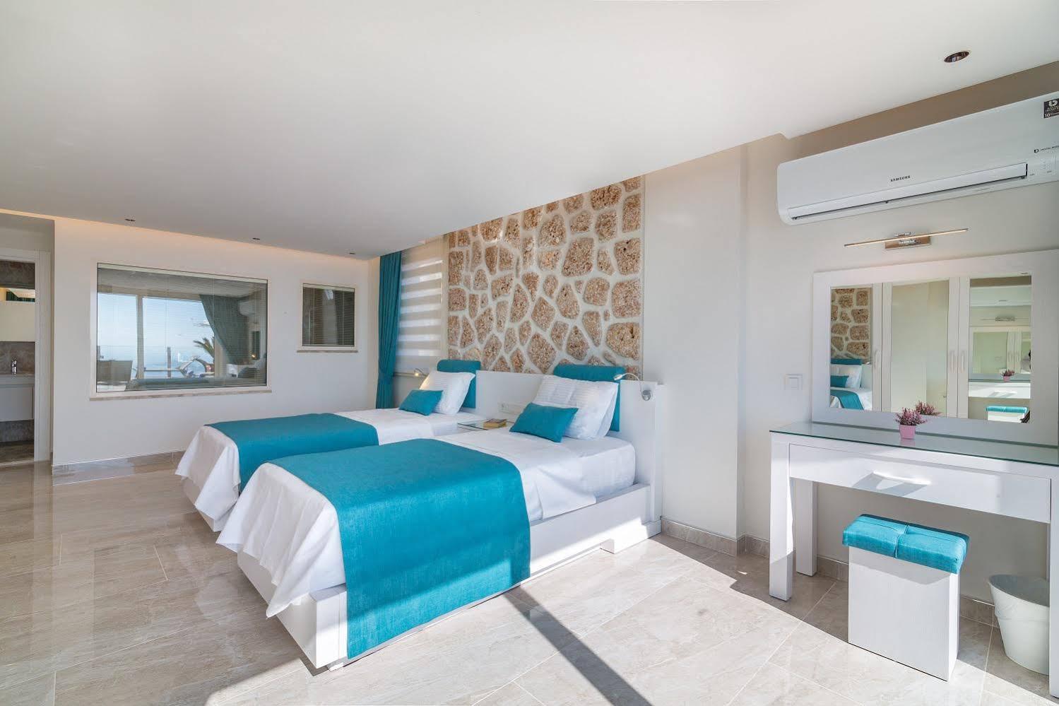 La Azur * Kalkan
