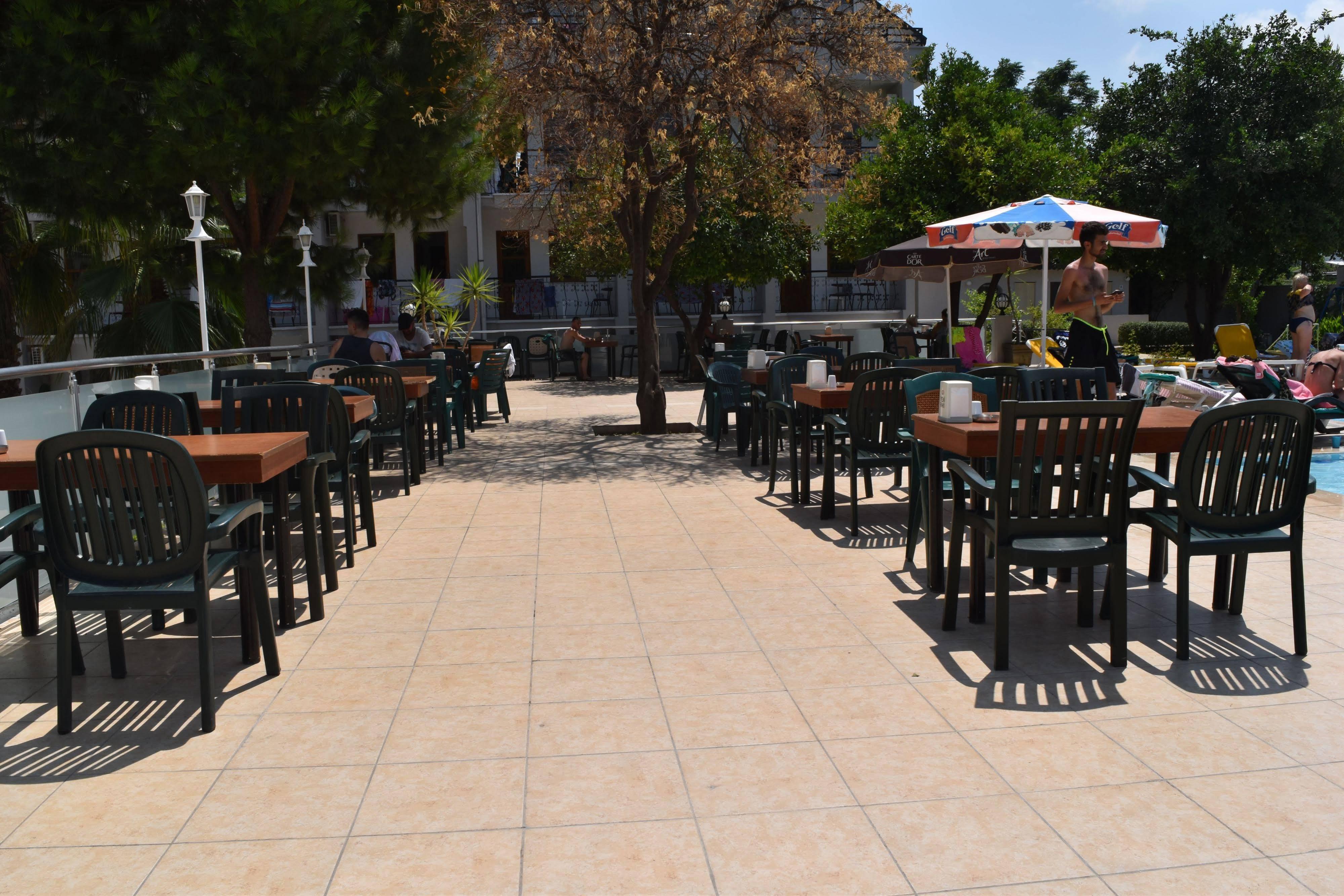 Hotel Ares 3*