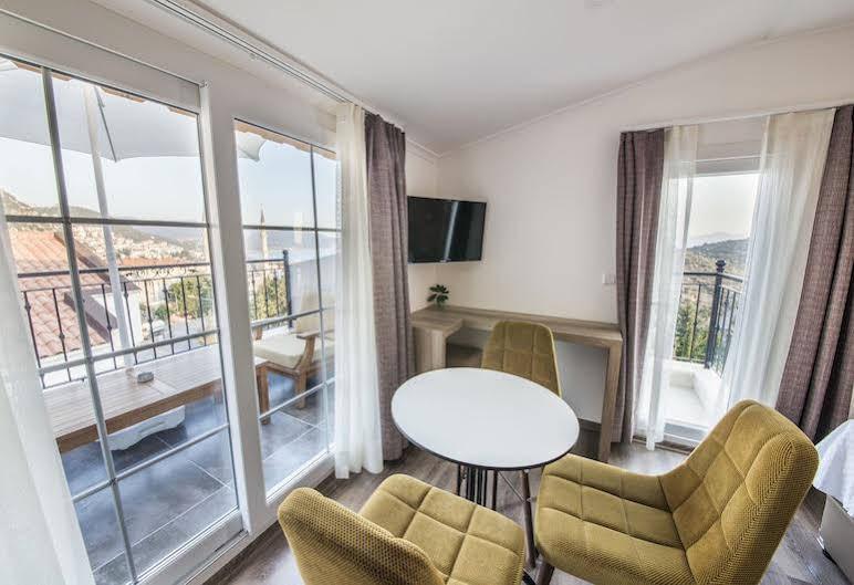 Dekatria Rooms&aparts 3*