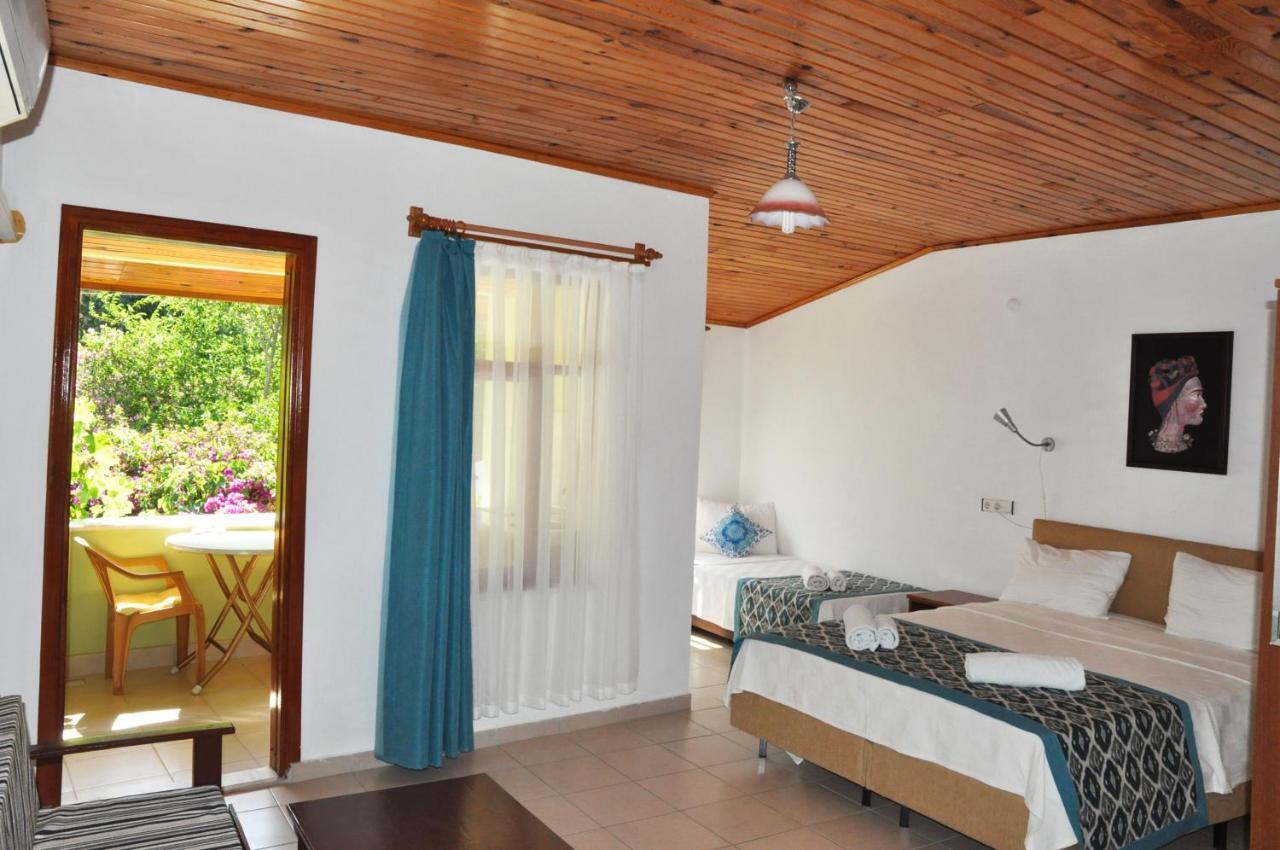 Hotel San Simon *