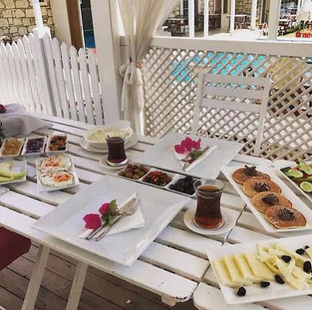 Bed & Breakfast Alaris 2*