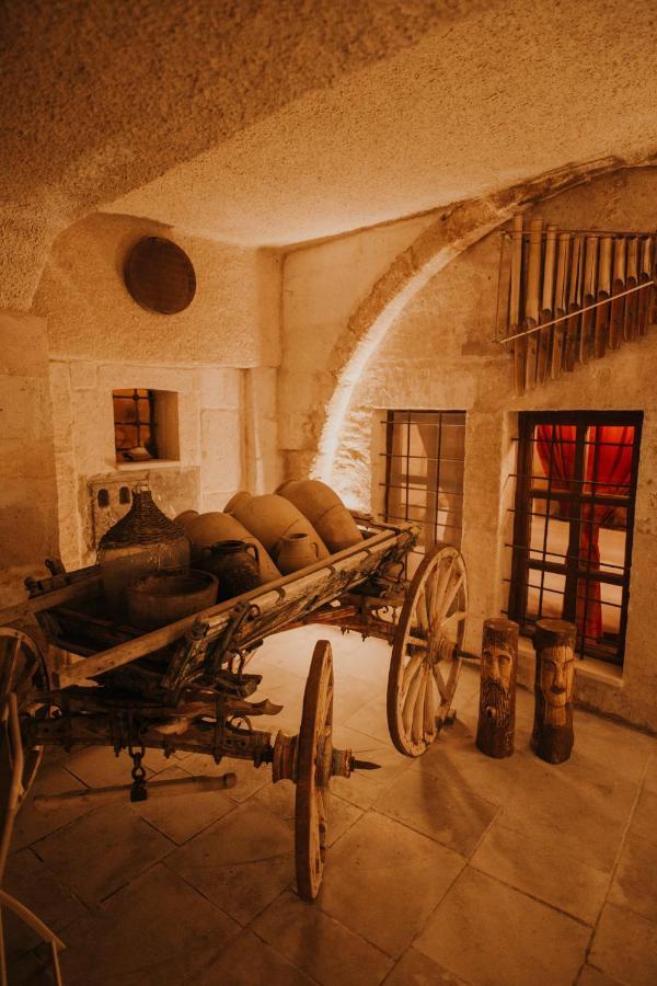 Cappadocia Eagle Cave Hotel *
