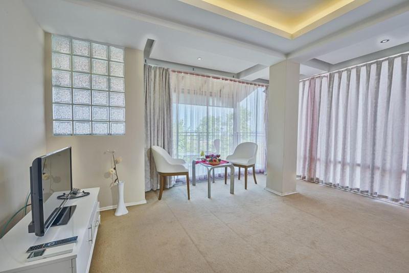 Hotel Ra 4*