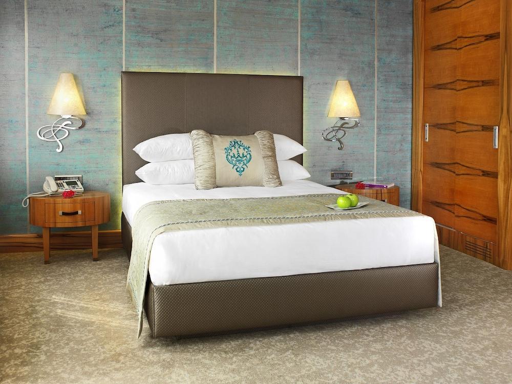 Biz Cevahir Sultanahmet Hotel 4*