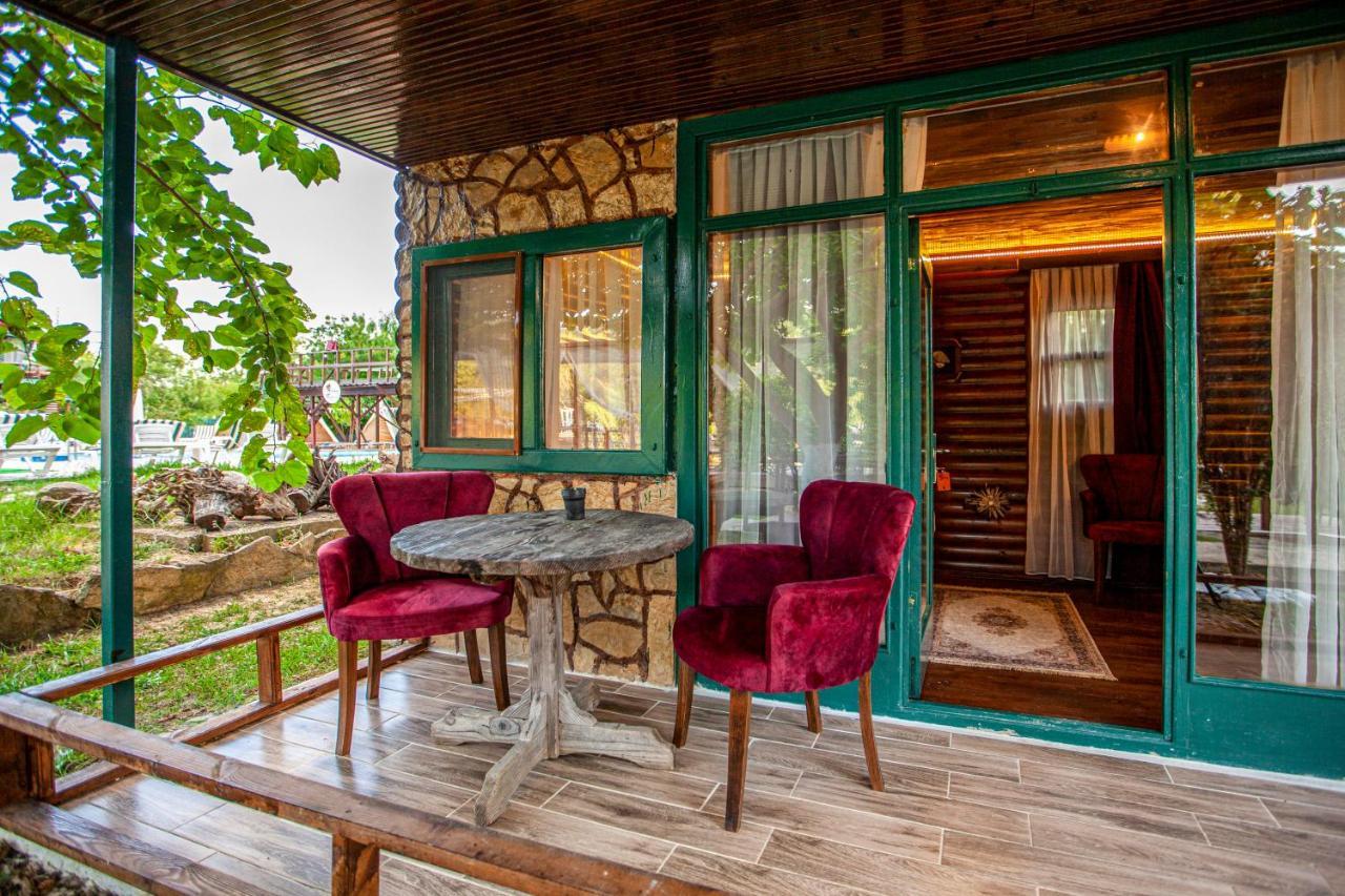 Paradise Hotel 3*