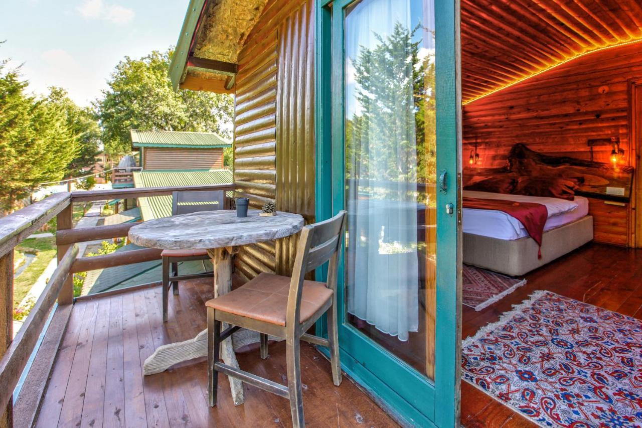 Paradise Hotel