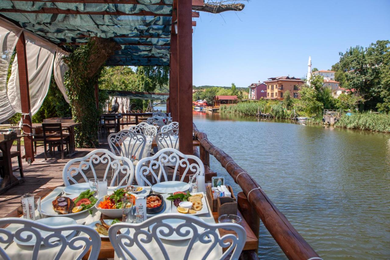 Paradise Hotel 3*