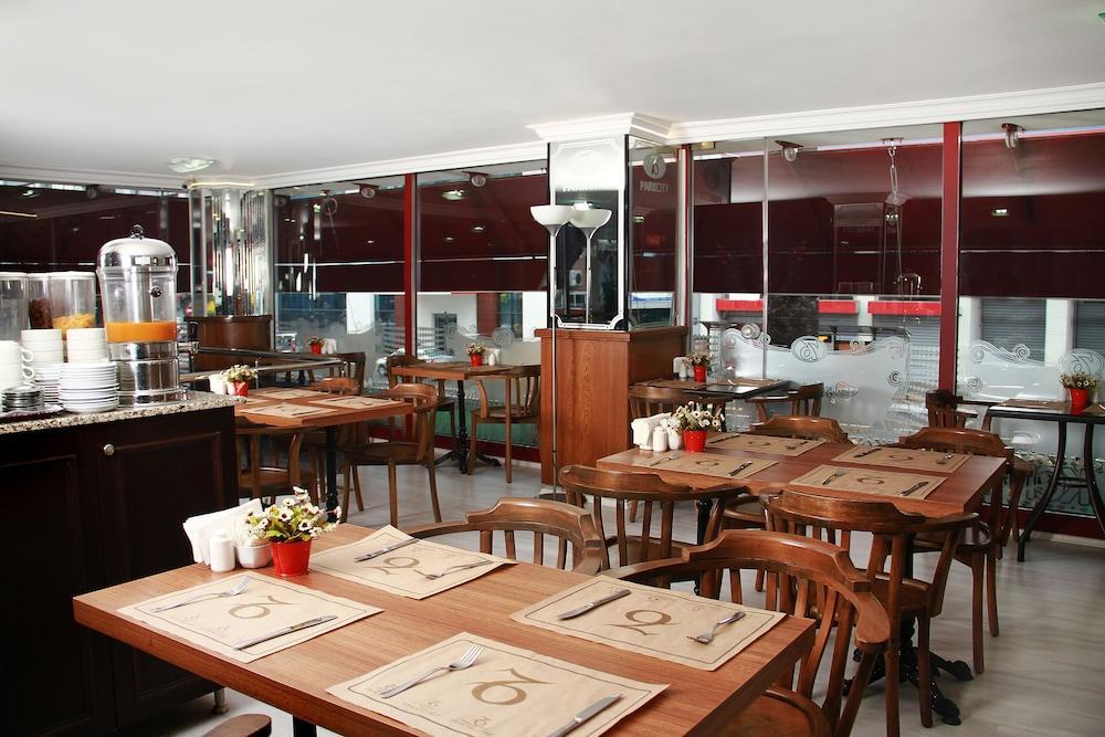 Kozan Hotel 3*