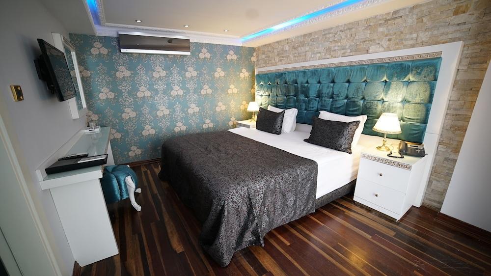 Hotel Ascot Bueyuekada 4*