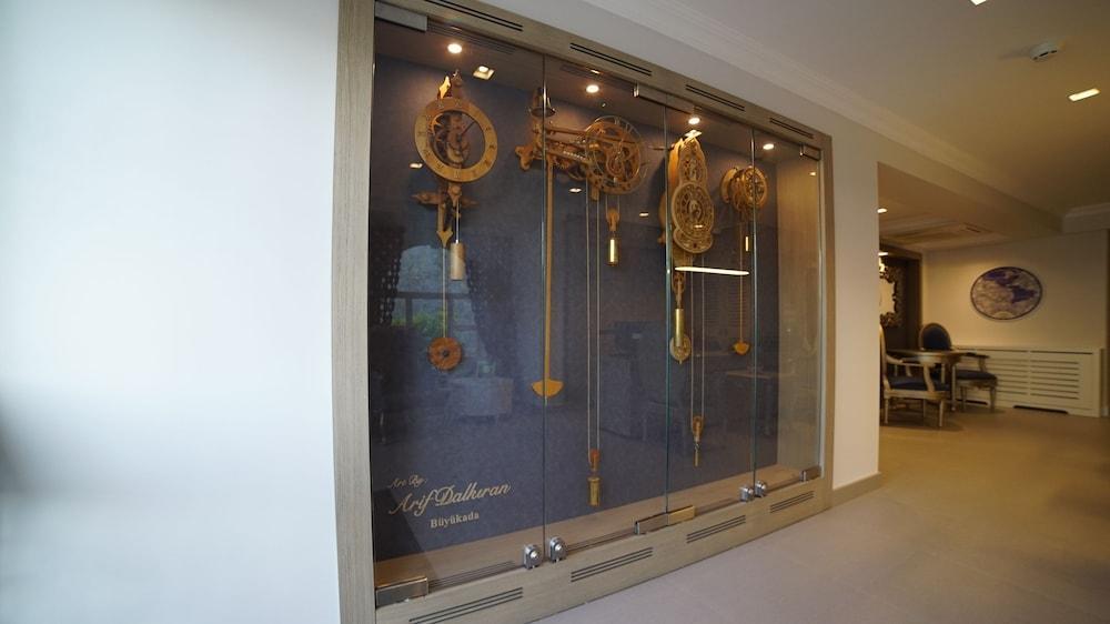 Hotel Ascot Bueyuekada Adalar