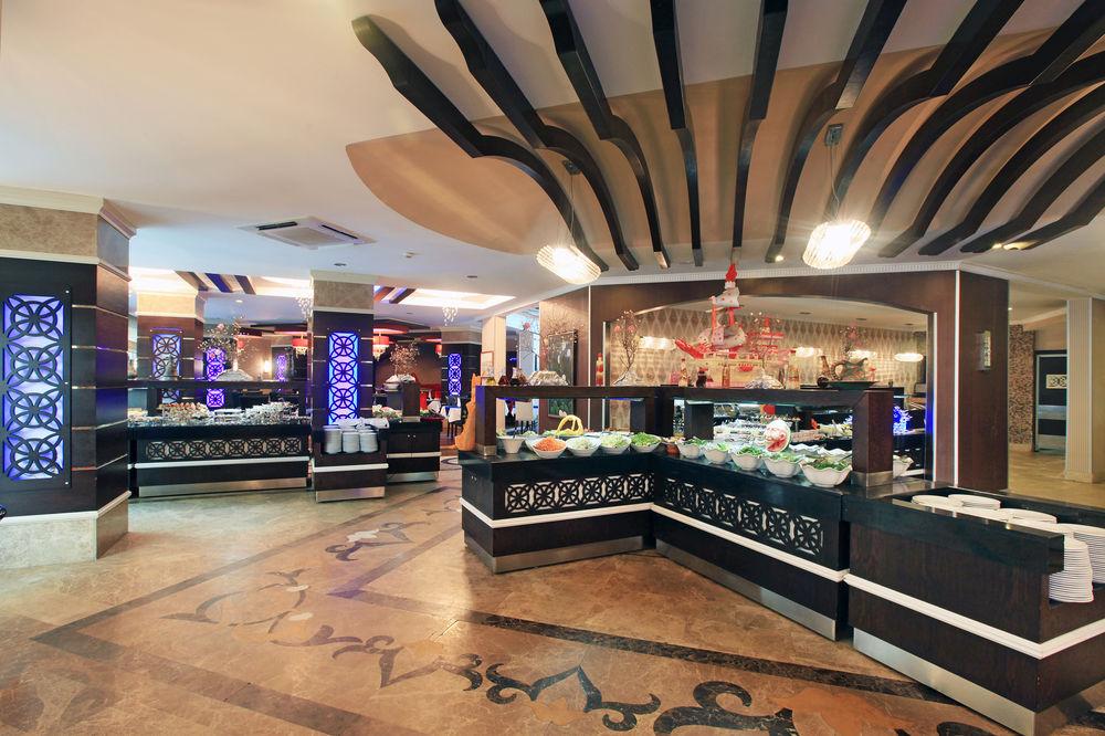 Tac Premier & Resort
