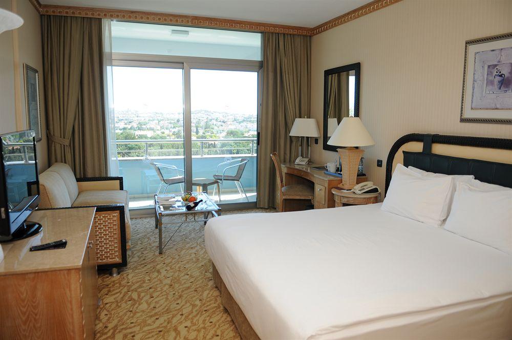 Swissotel And Hotel