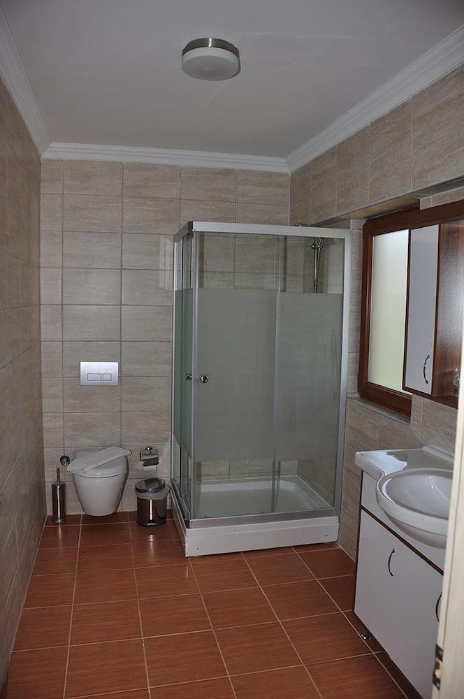 The One Club Hotel 4*