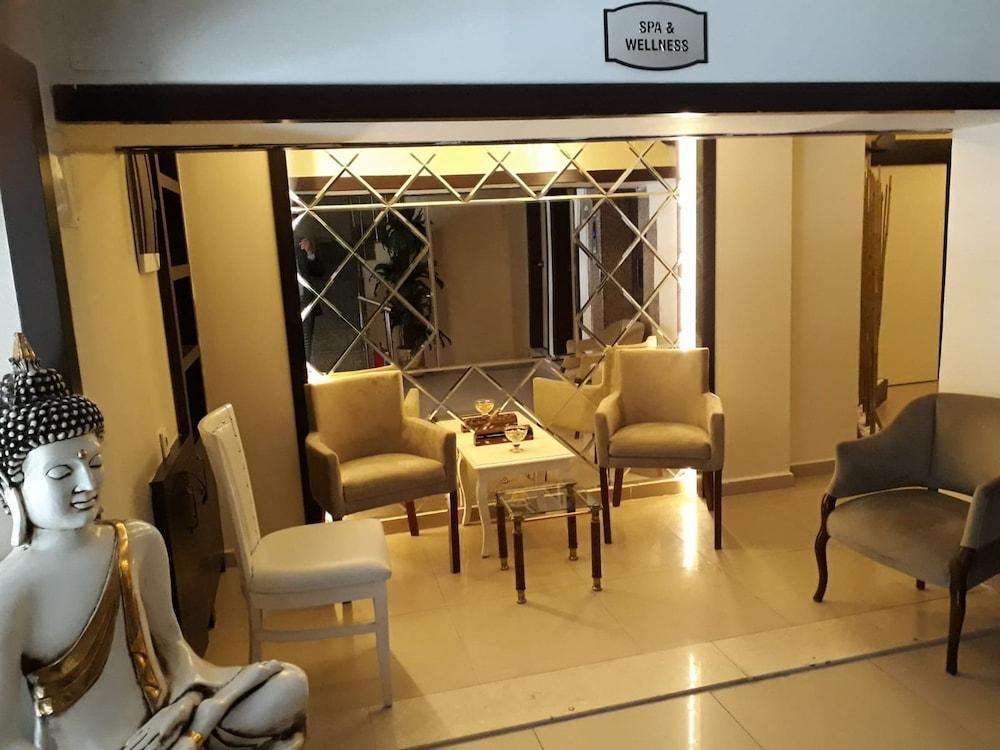Kucuk Velic Hotel 3*
