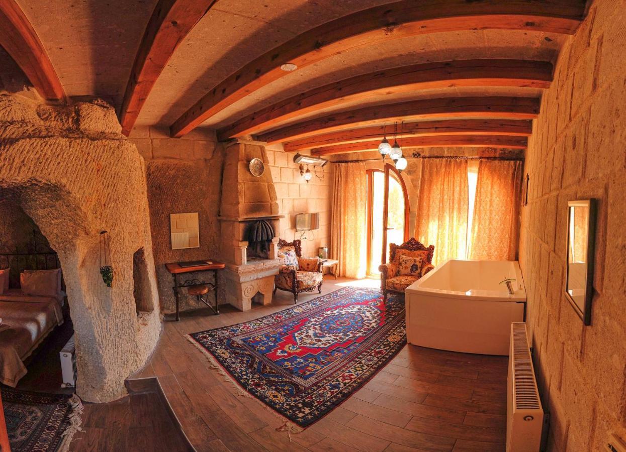 Hotel Angel Cave