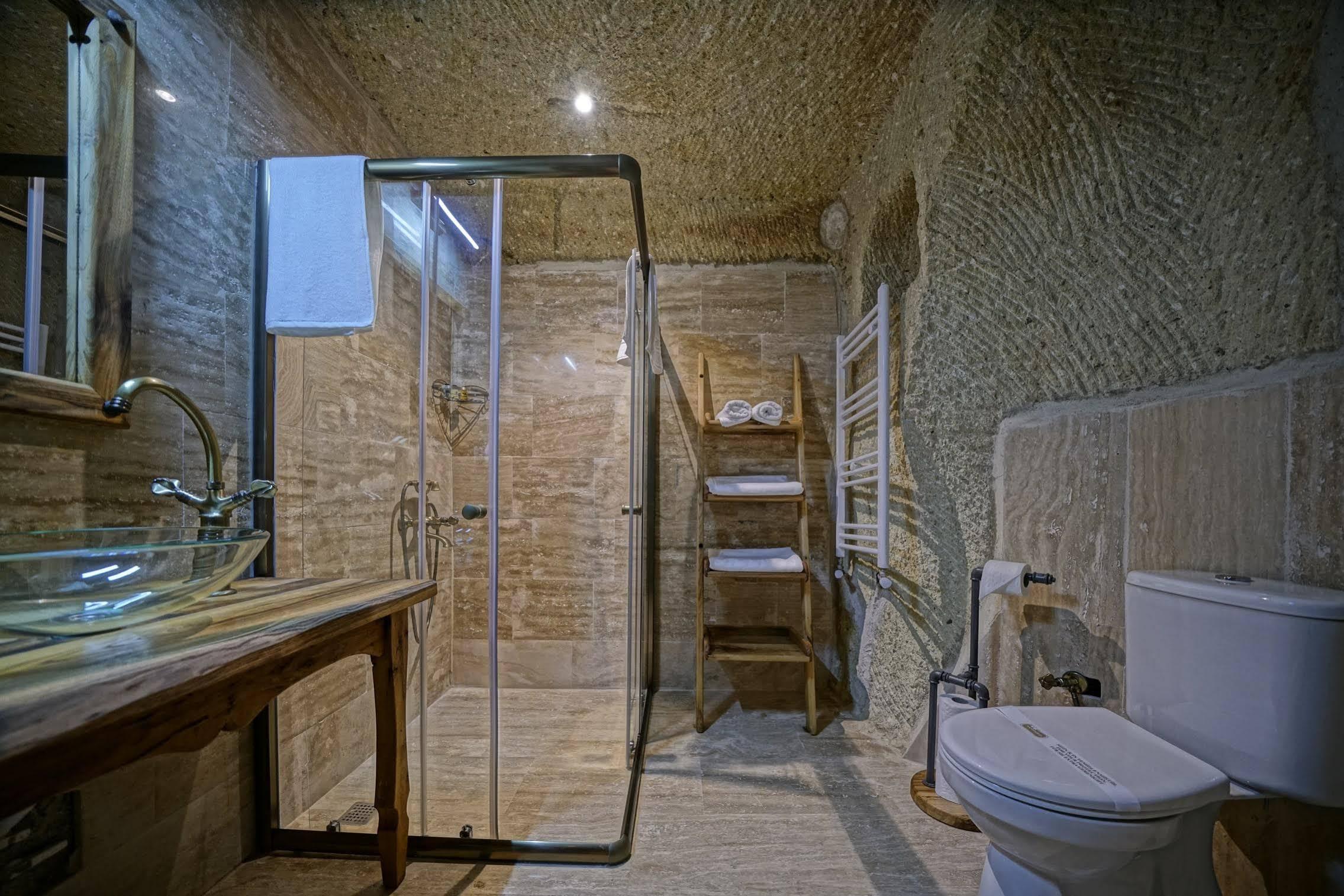 Hotel Vigneron Cave