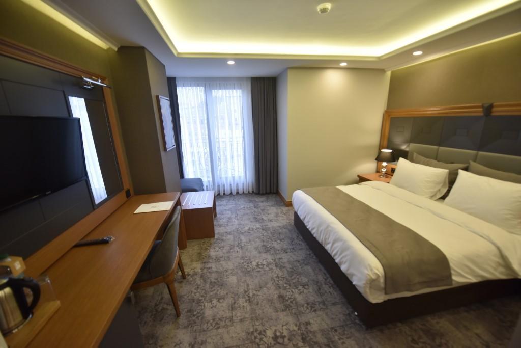 Four Seven Hotel 4*