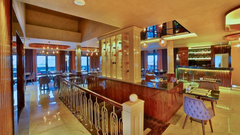 Beethoven Premium Hotel 4*