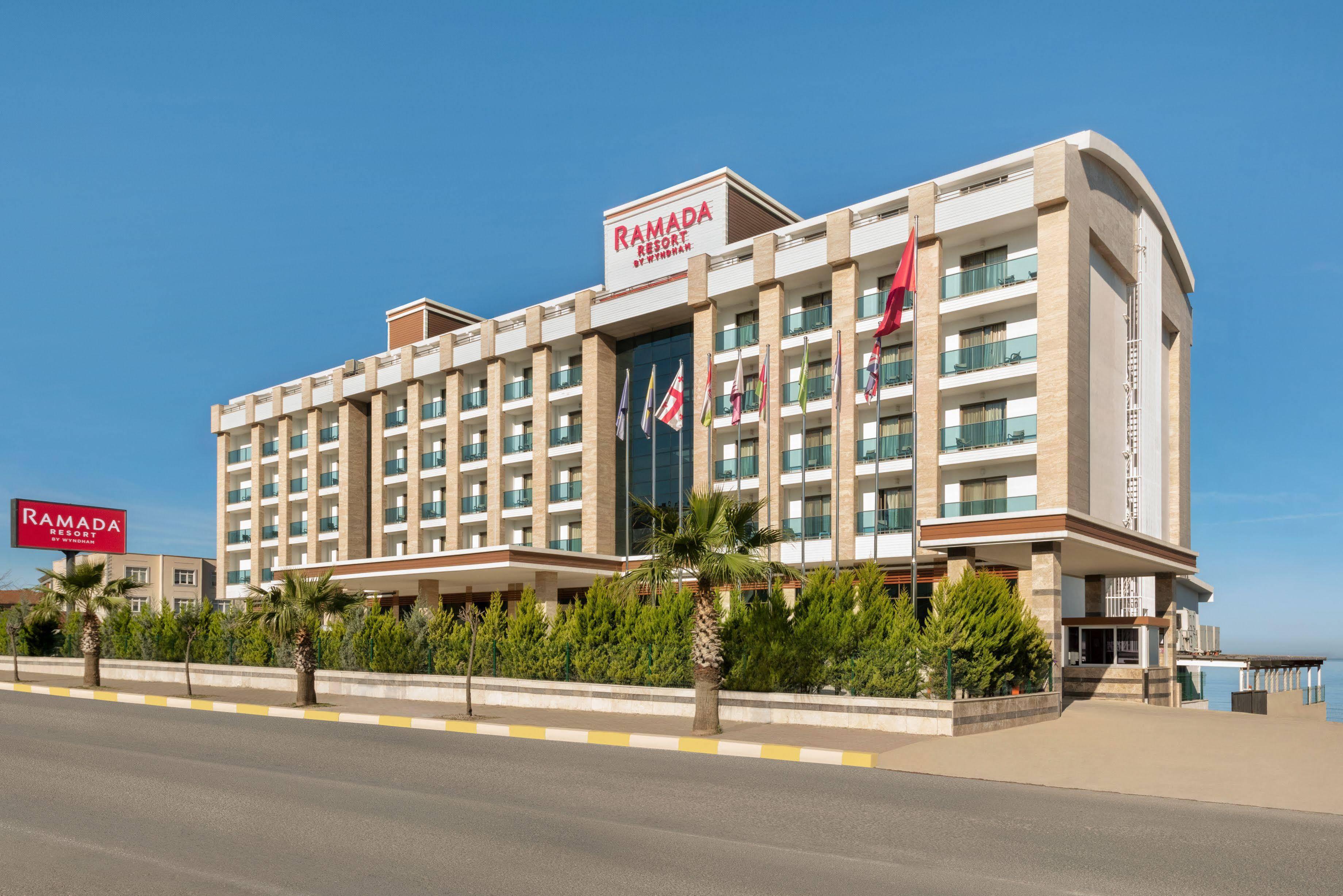Hotel Ramada By Wyndham 5*