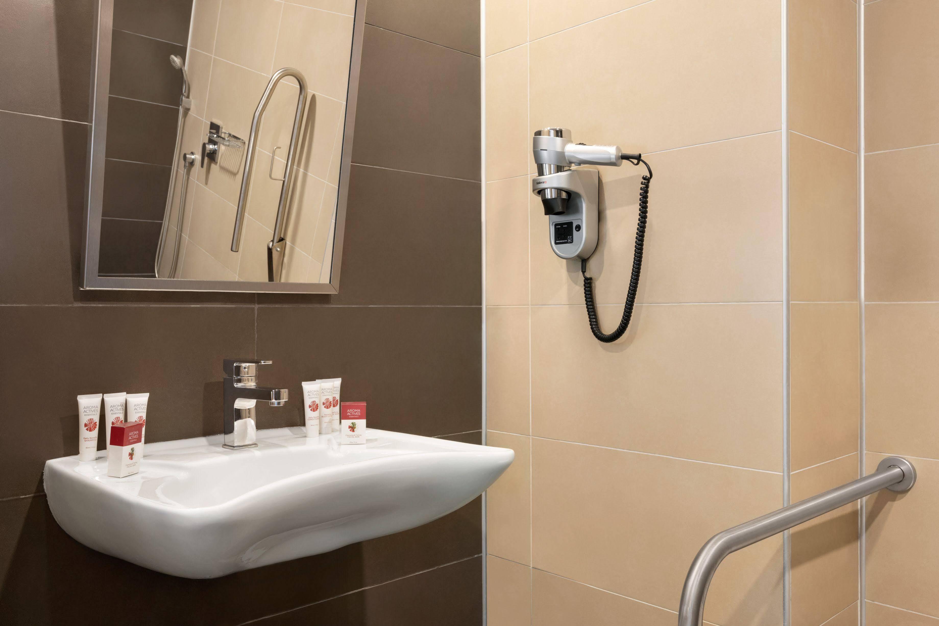 Ramada By Wyndham Hotel 5*