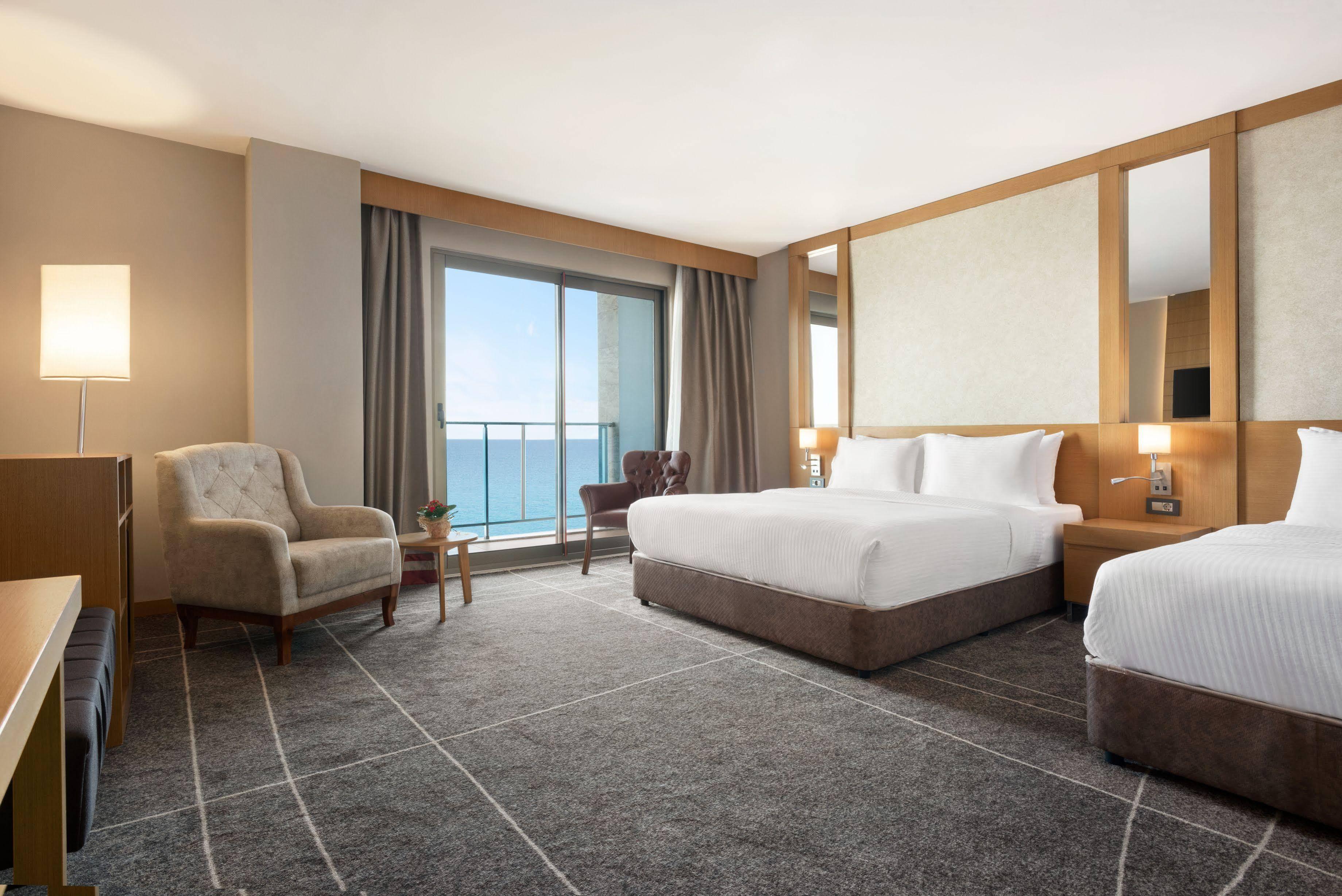 Ramada By Wyndham 5* Unye