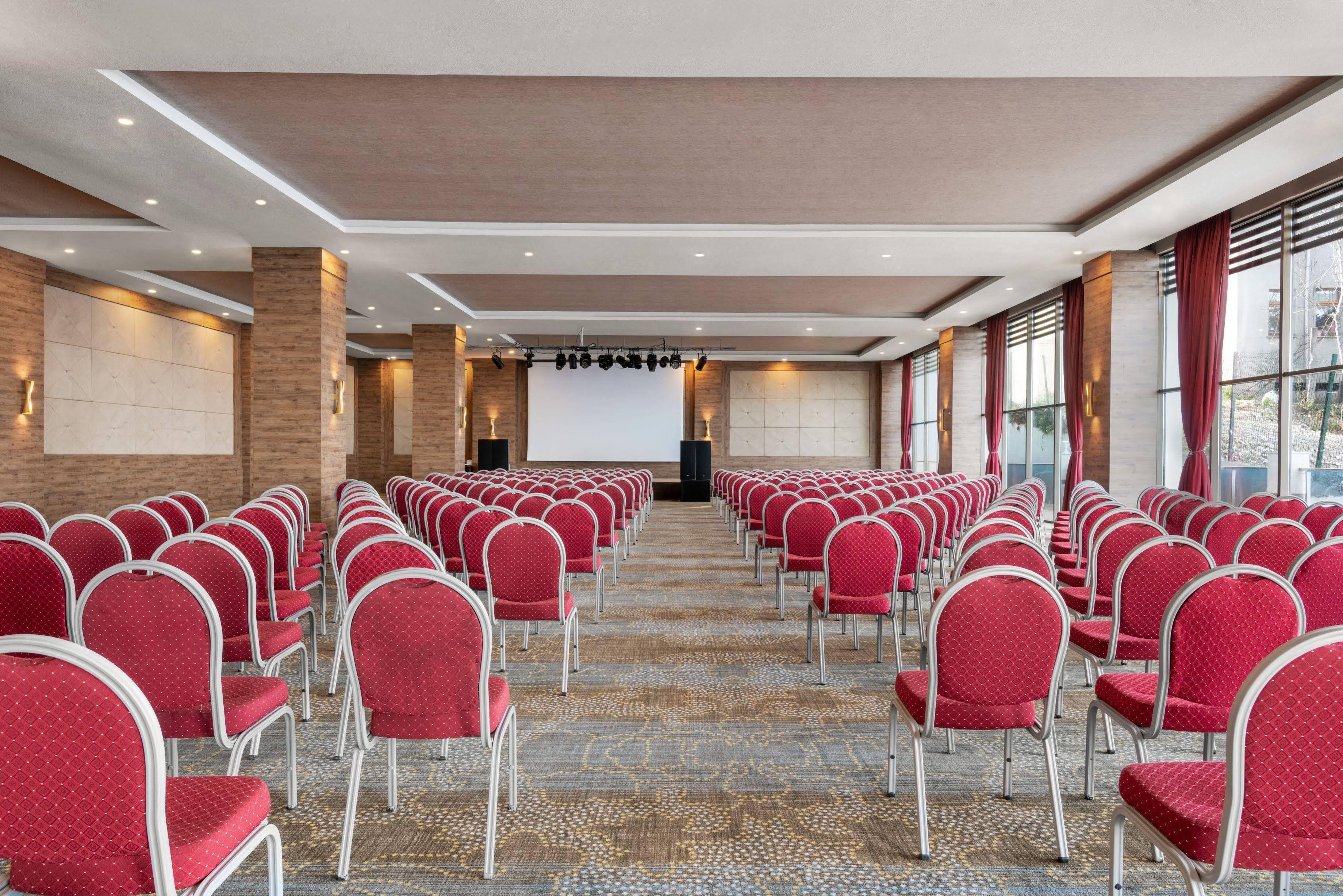 Ramada By Wyndham