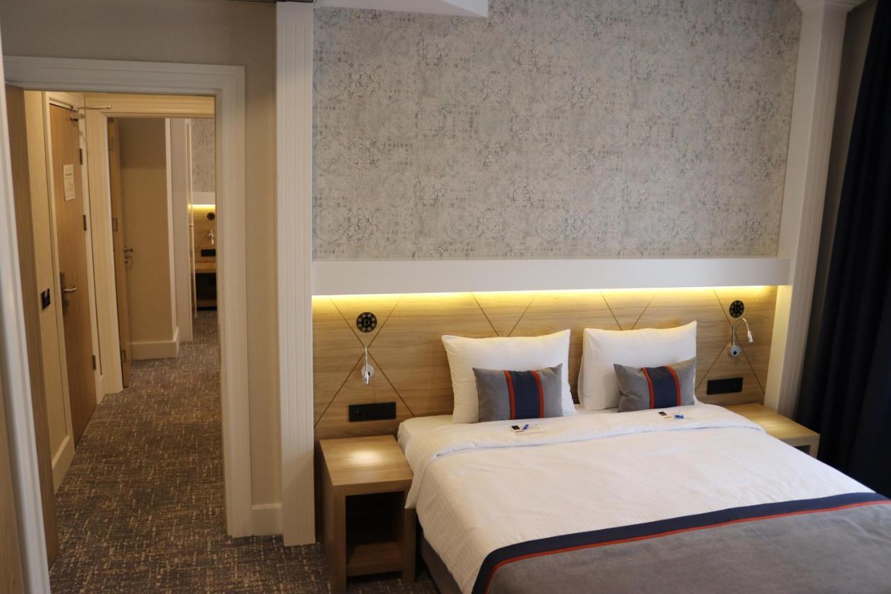 Hotel Des'otel 4*
