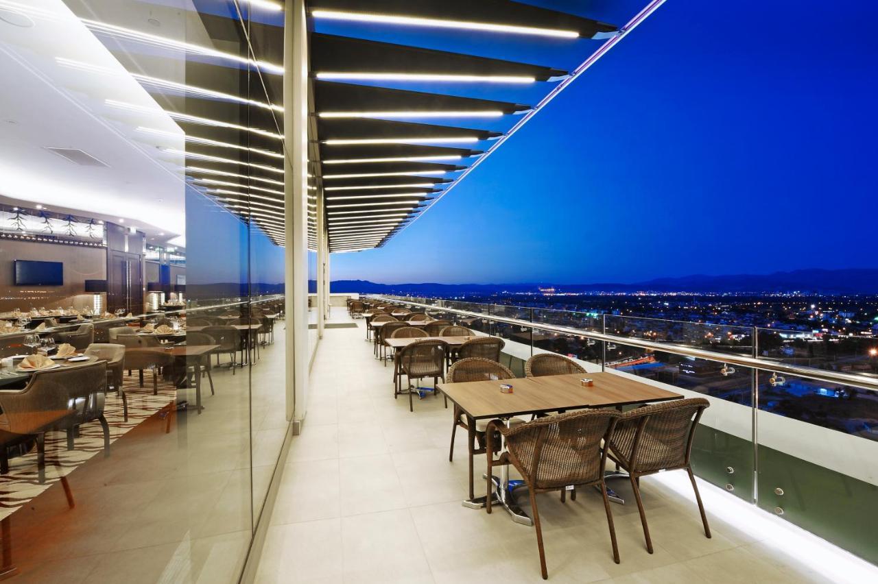 Crowne Plaza Convention Center & Thermal By Ihg Hotel