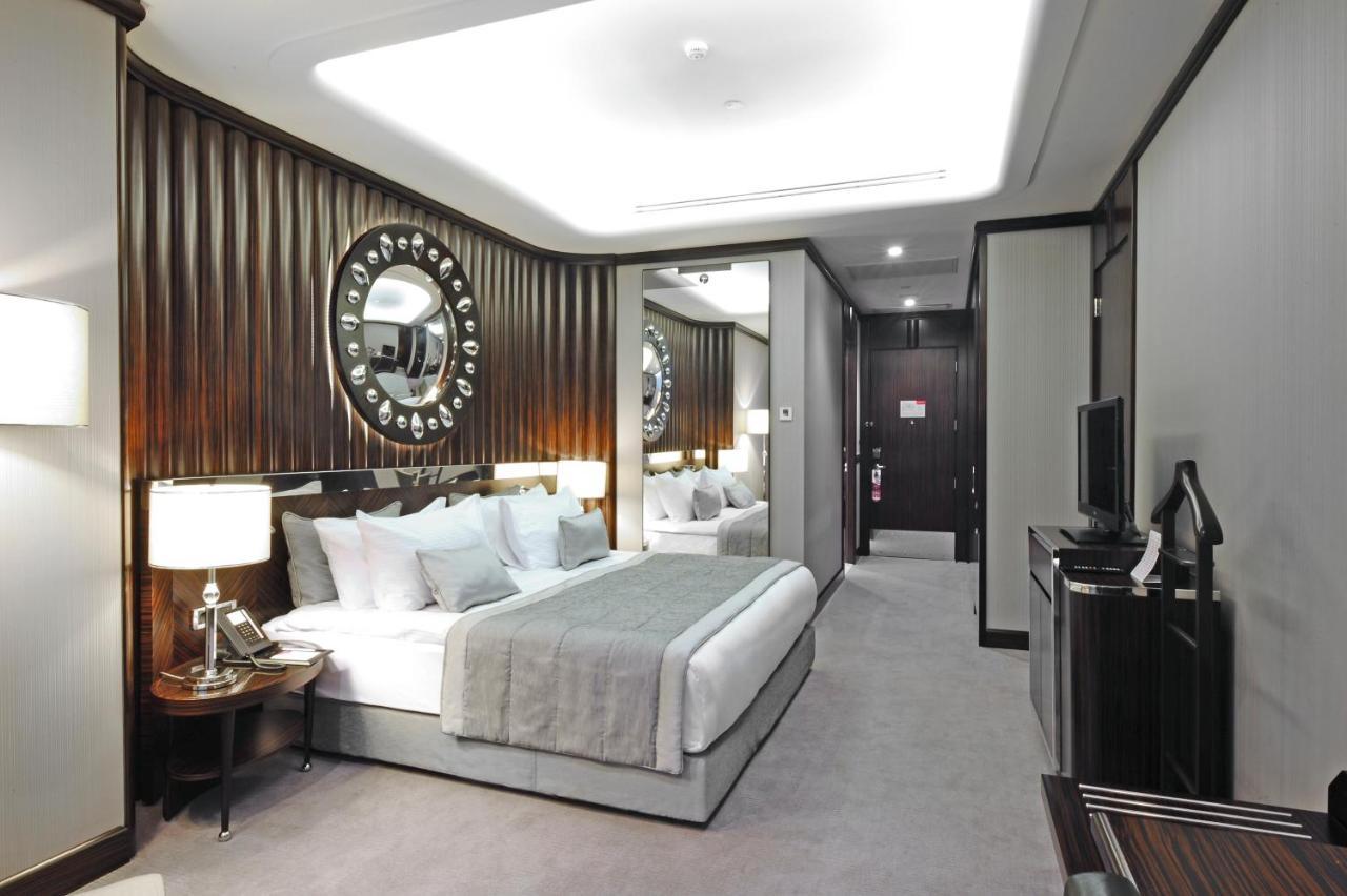 Crowne Plaza Convention Center & Thermal By Ihg 5*
