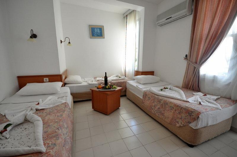 Mcs Oasis Club 4*