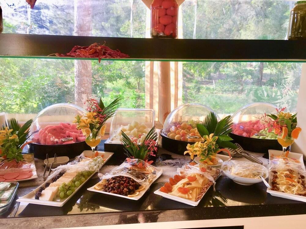 Petunya Boutique 3* Icmeler