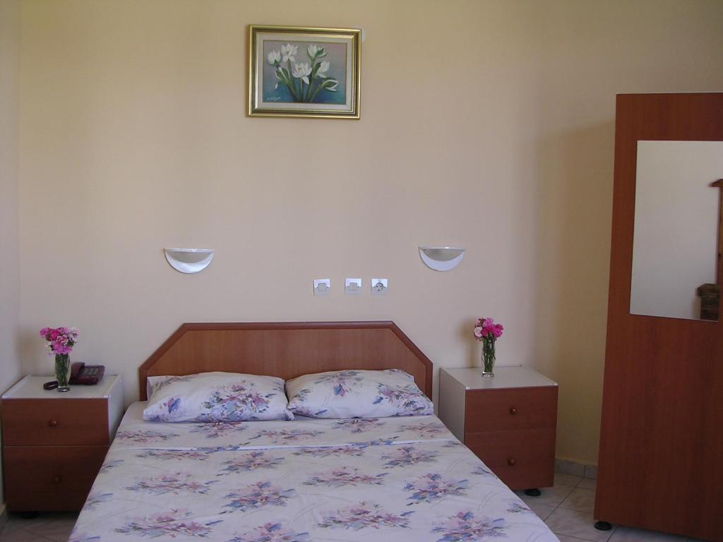Lotus Hotel