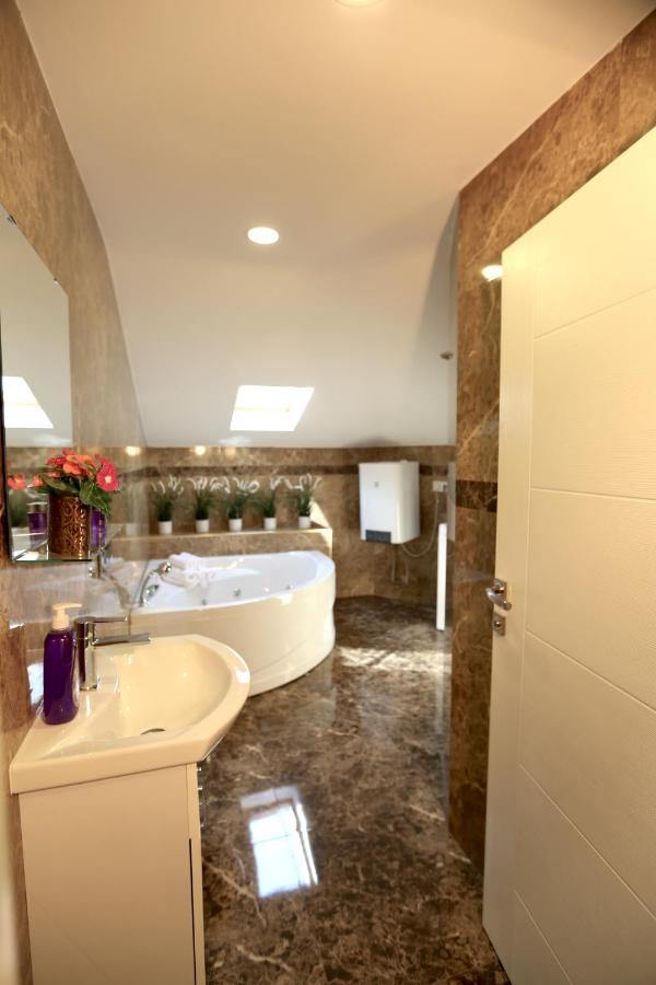 Truemar & Aparthotel