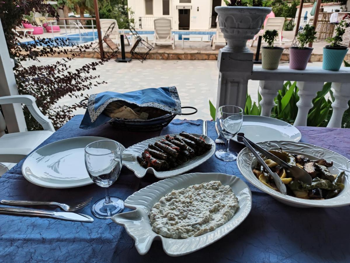 Isil Aparthotel 2*