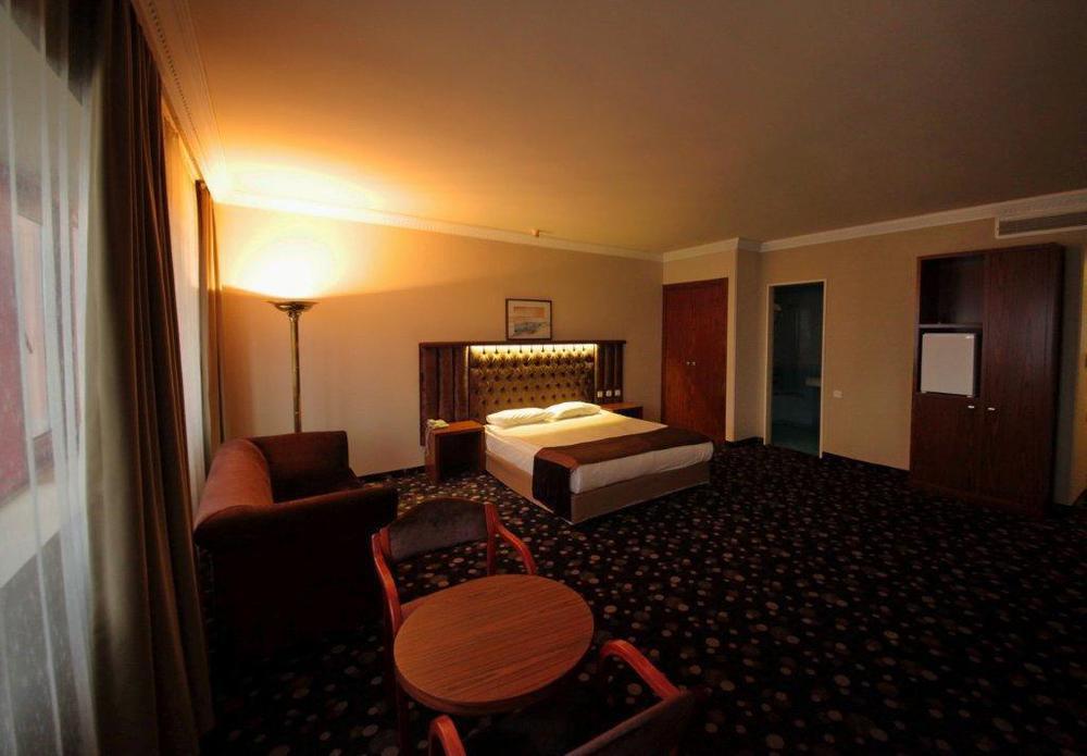 Eken Prestige Hotel 4*